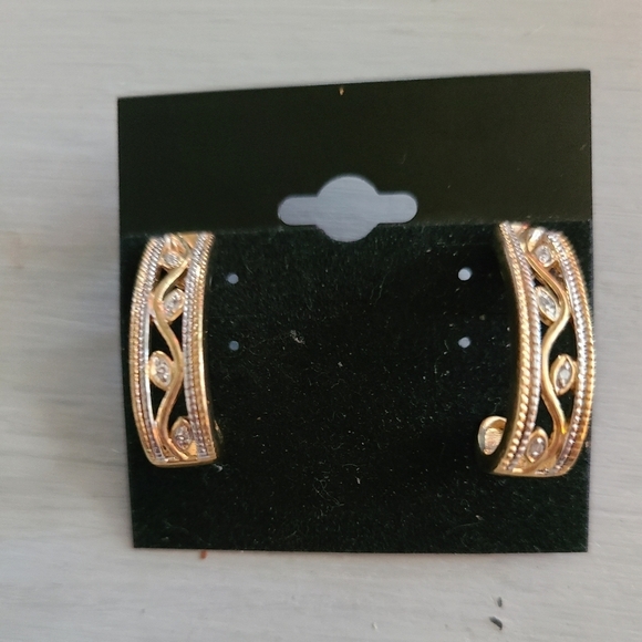 Jewelry - 925 sterling silver half hoops Hp🔥🔥🔥